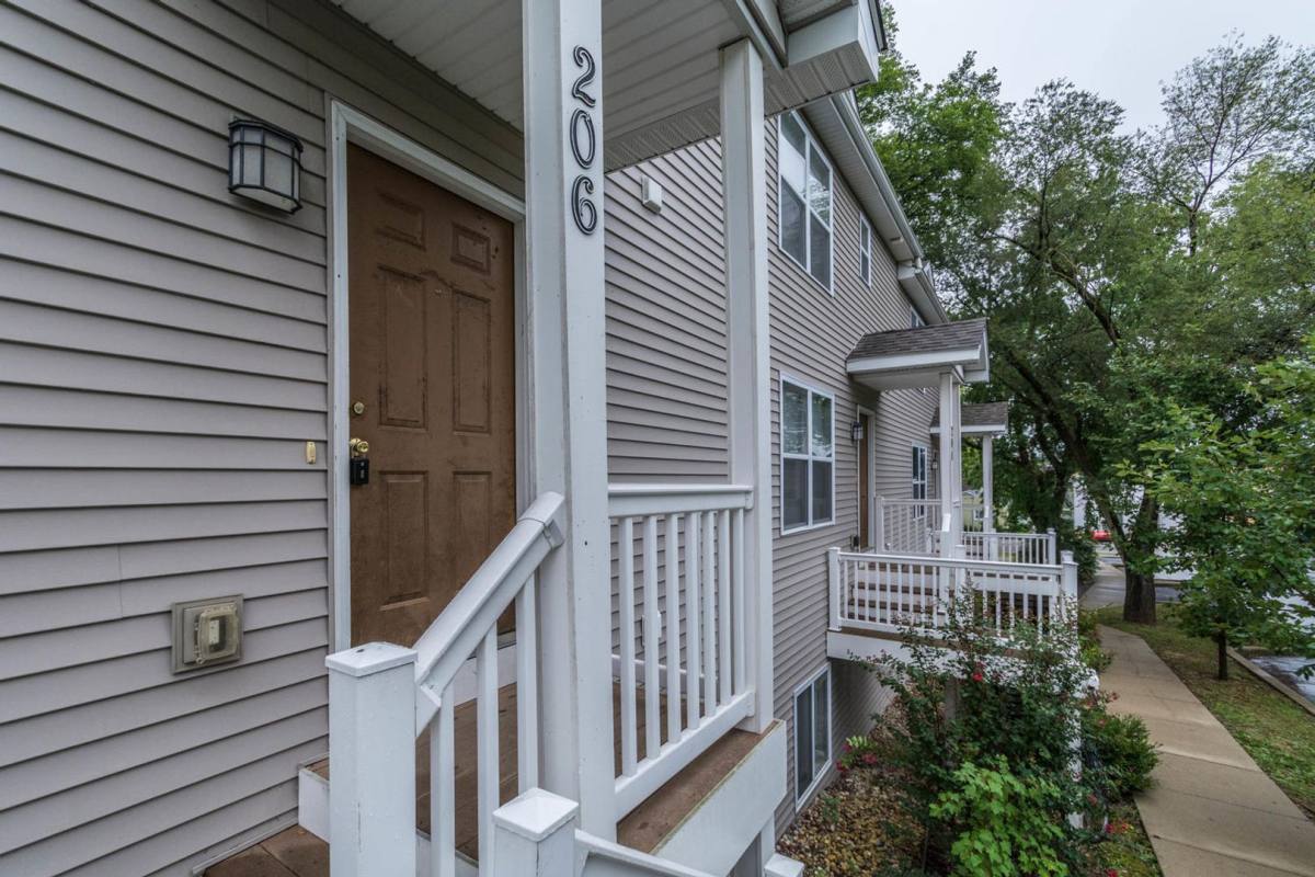 House for rent at 206 E 20th, Bloomington, IN 47408