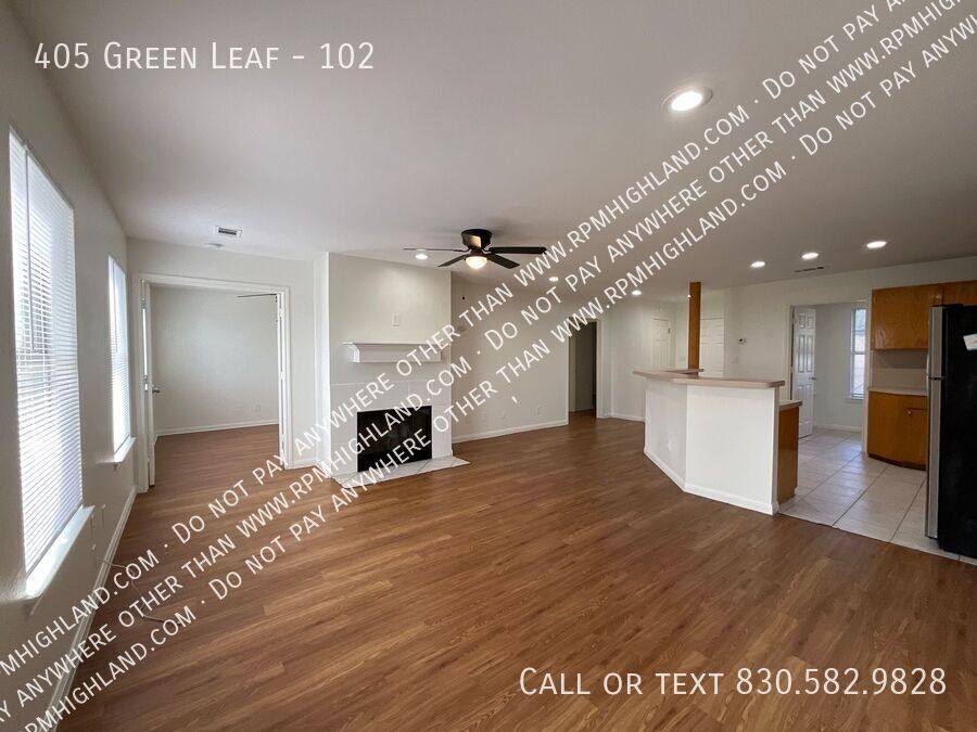 Apartment for rent at 405 Green Leaf #102, Horseshoe Bay, TX 78657