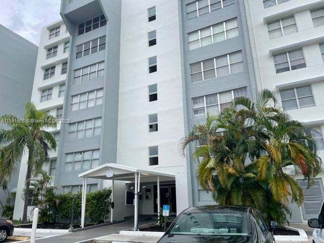 Apartment for rent at 9143 SW 77th Ave #B210, Miami, FL 33156