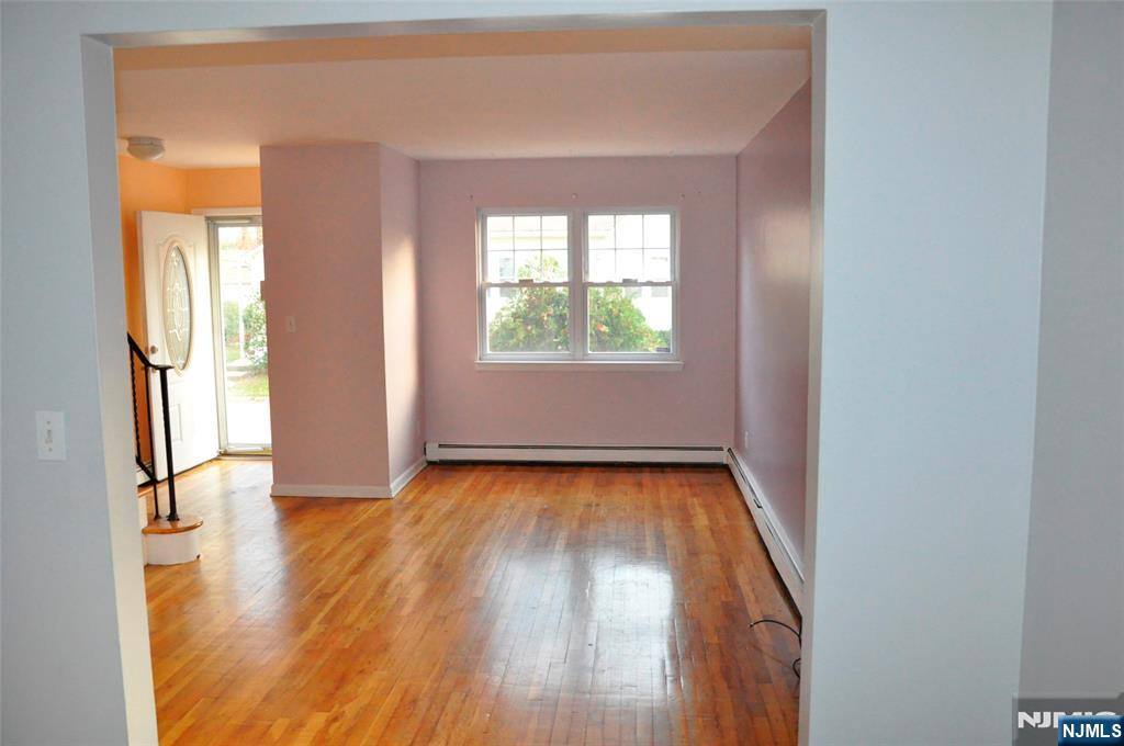 Townhouse for rent at 29 Lewis Place #4-4, Bergenfield, NJ 07621