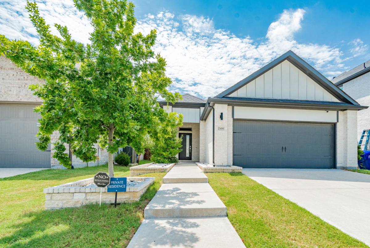 House for rent at 2416 Green River Rd, Royse City, TX 75189