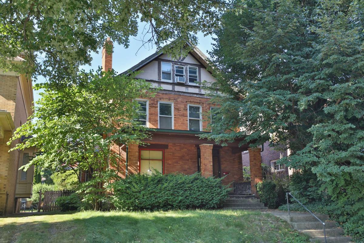 House for rent at 49 E Oakland Ave, Columbus, OH 43201