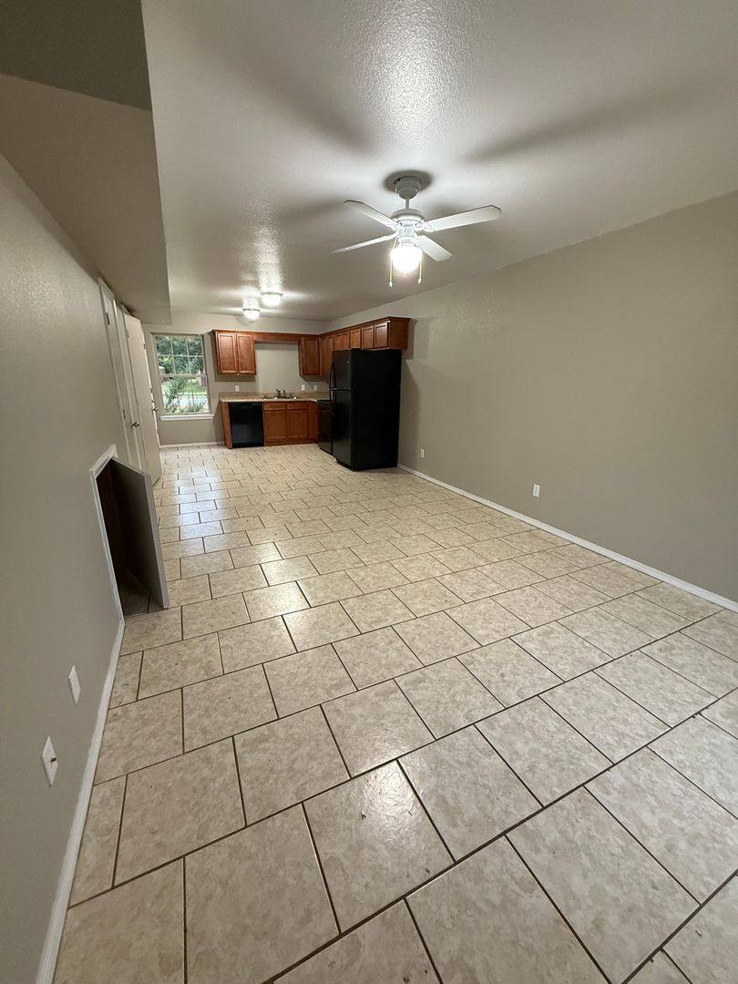 Townhouse for rent at 301 N Plum St, Hackett, AR 72937