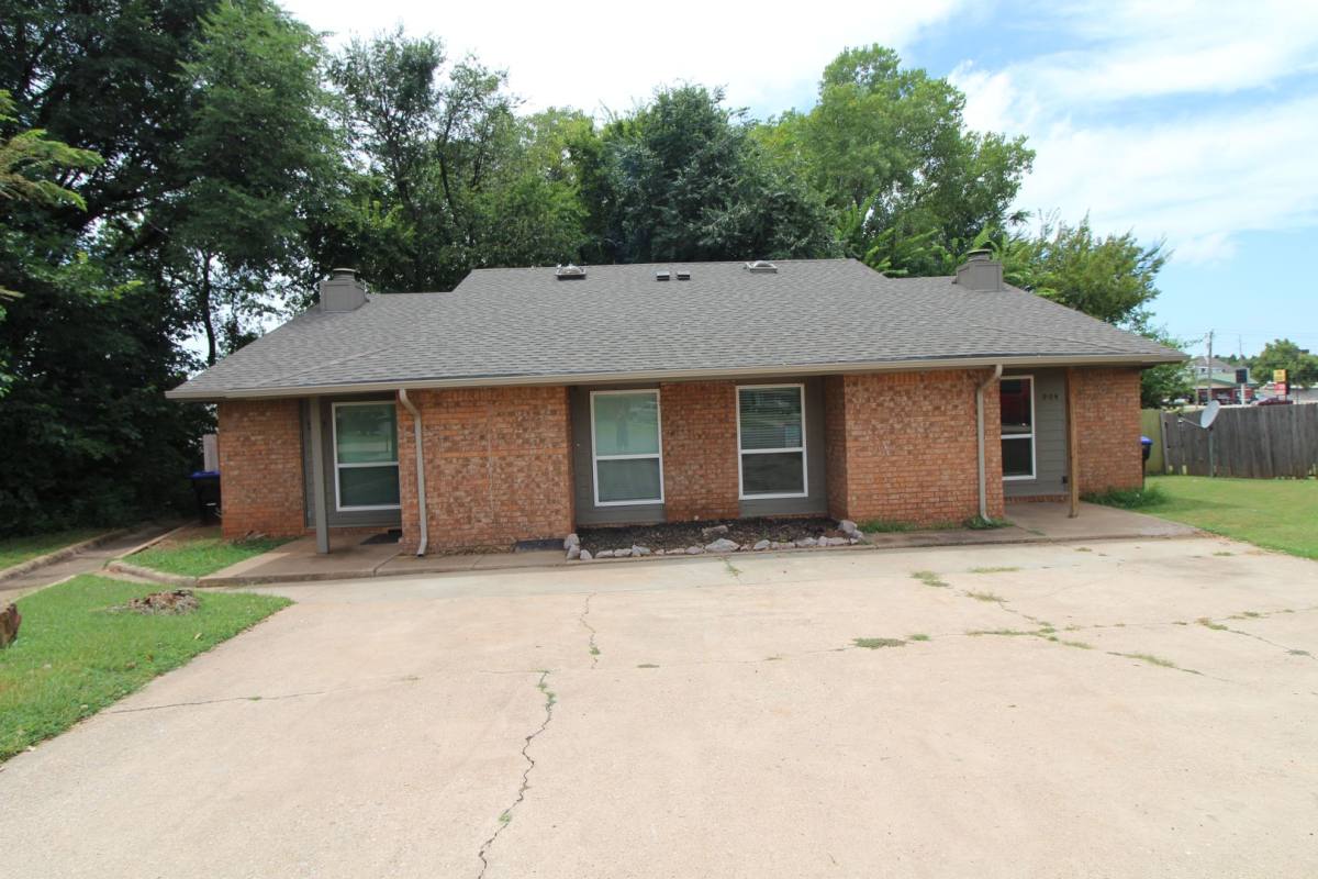 Apartment for rent at 900 - 904 Aspen Court, Noble, OK 73068