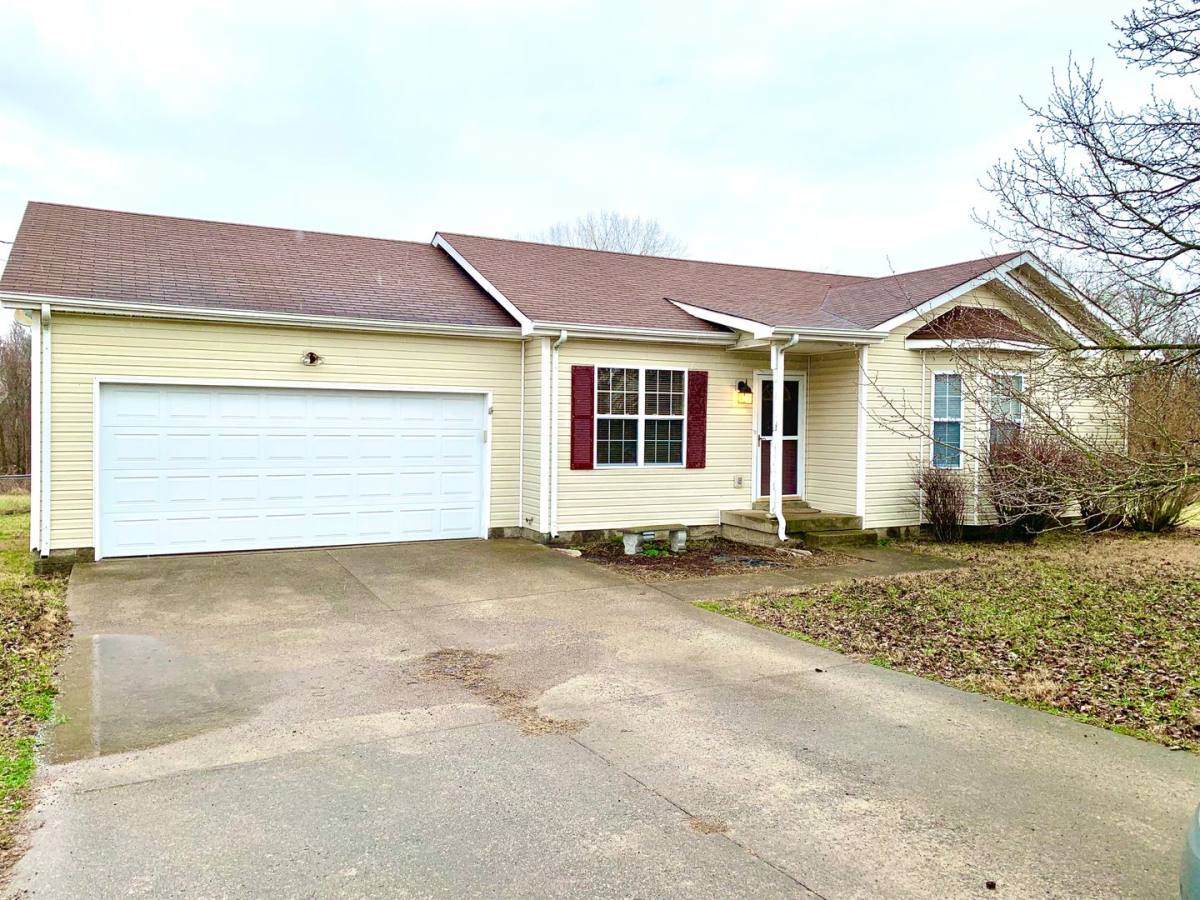 House for rent at 106 Bowers Court, Oak Grove, KY 42262