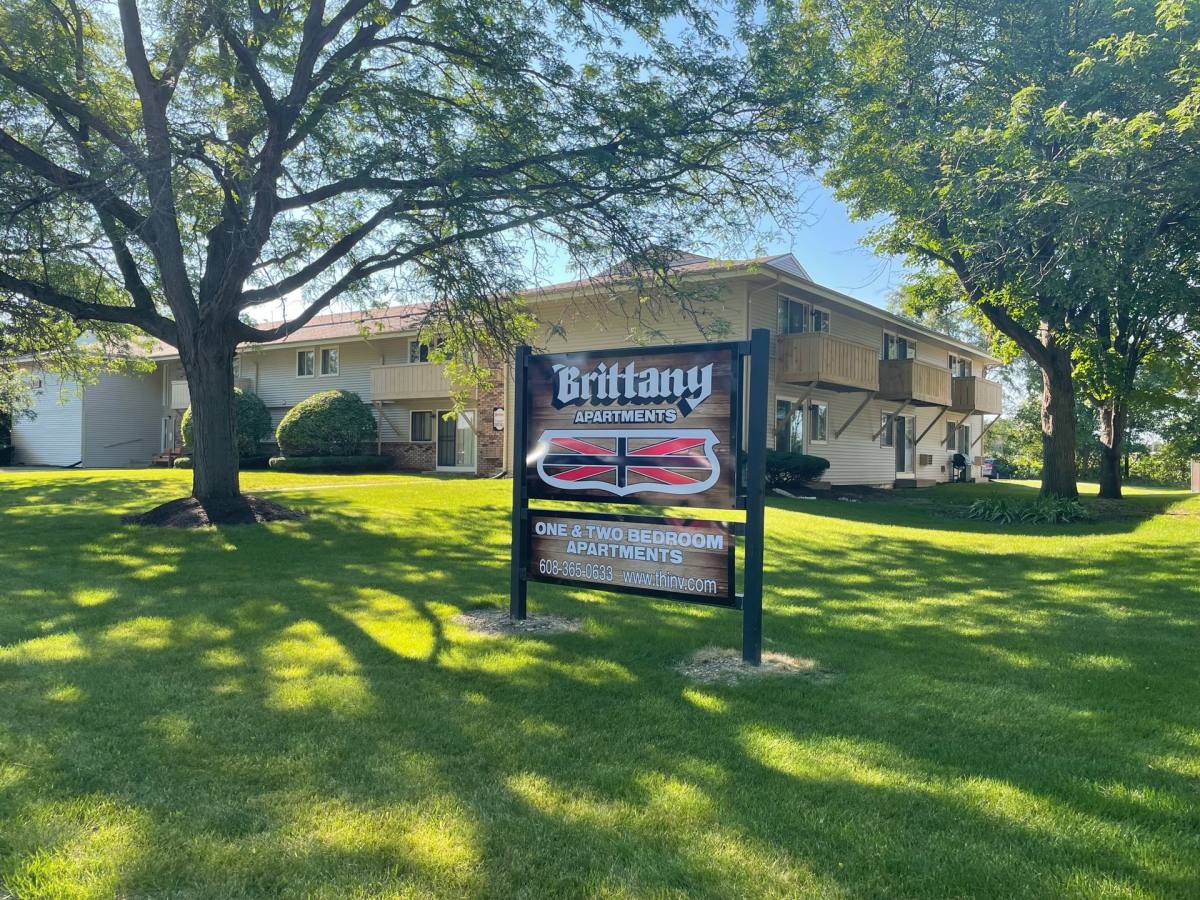 Apartment for rent at 1986-2018 Colony Court, Beloit, WI 53511
