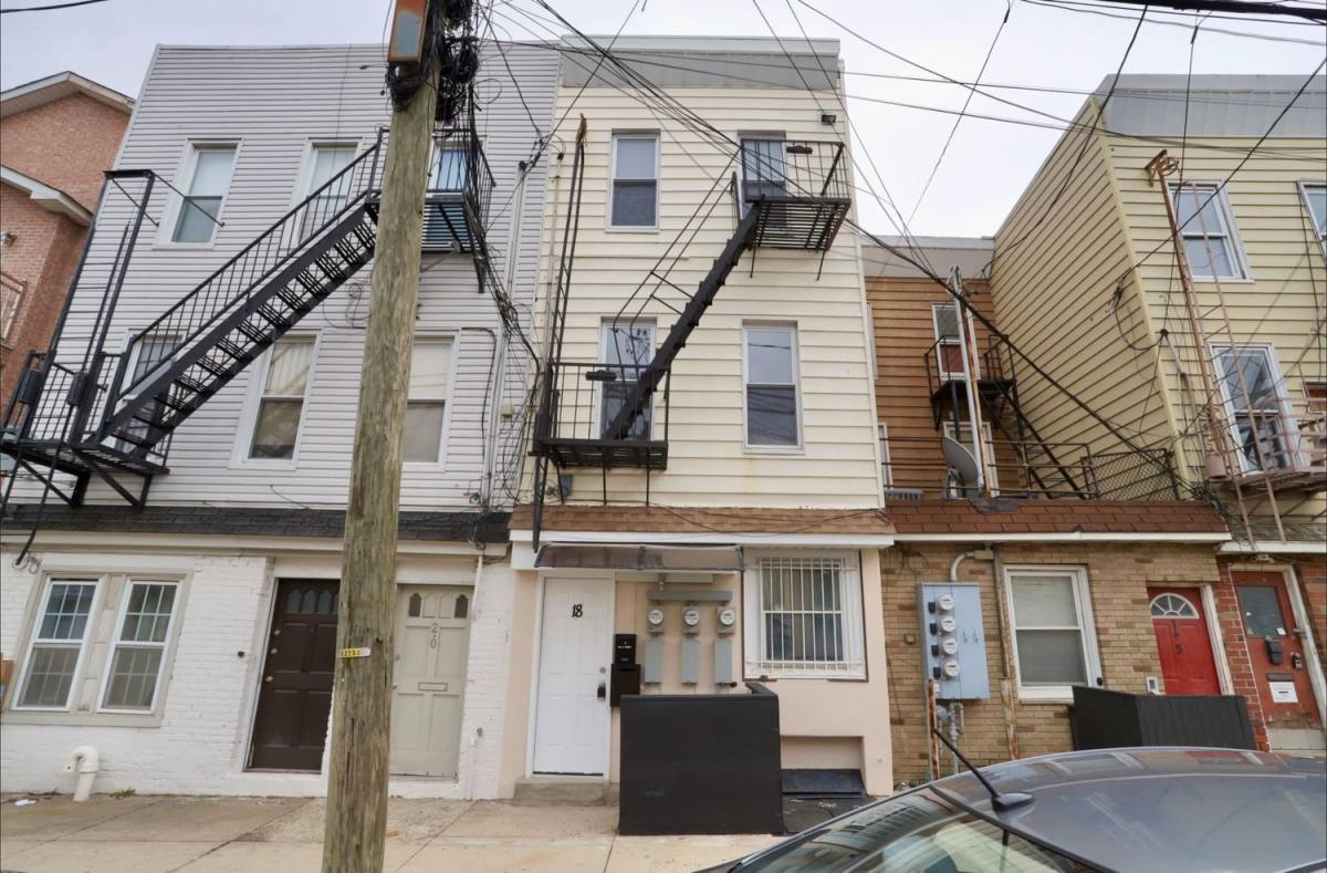 Apartment for rent at 18 Wallis Ave #2-2, Bayonne, NJ 07002