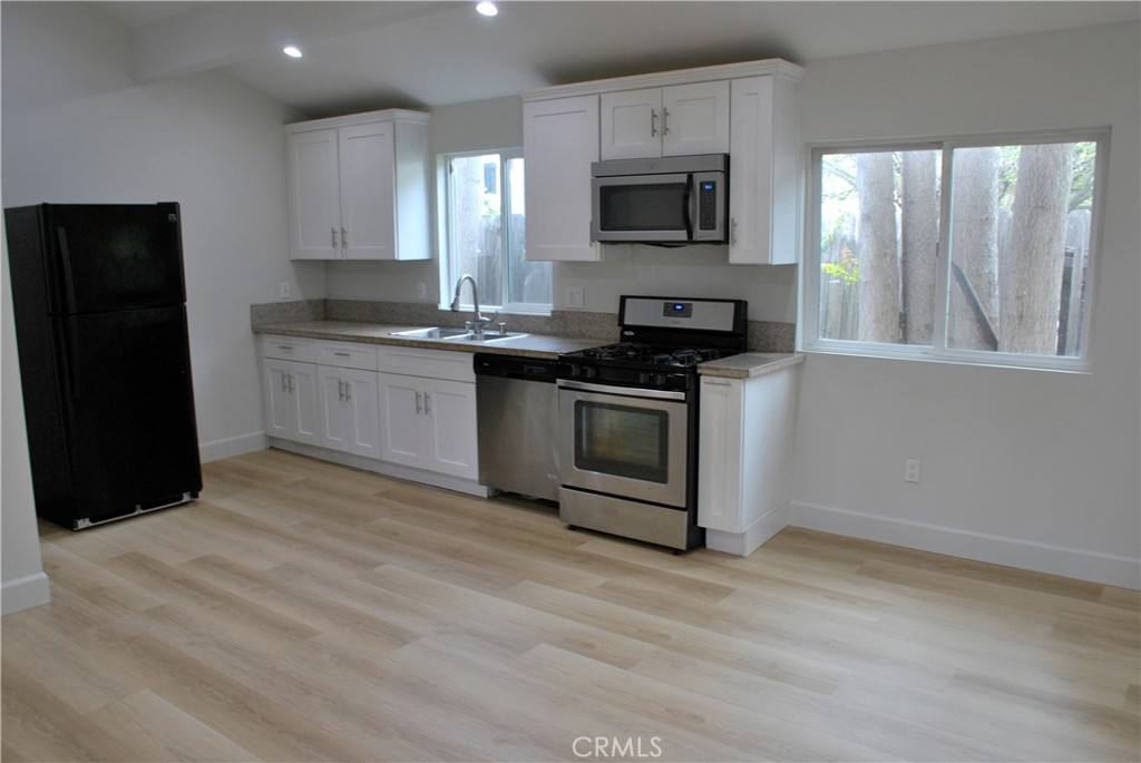 7053 Corbin Ave, Winnetka, CA 91306