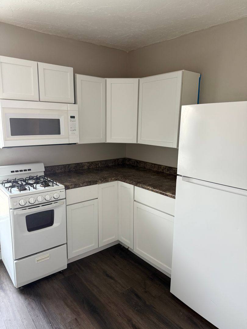 Apartment for rent at 105 Main St S, Stewartville, MN 55976