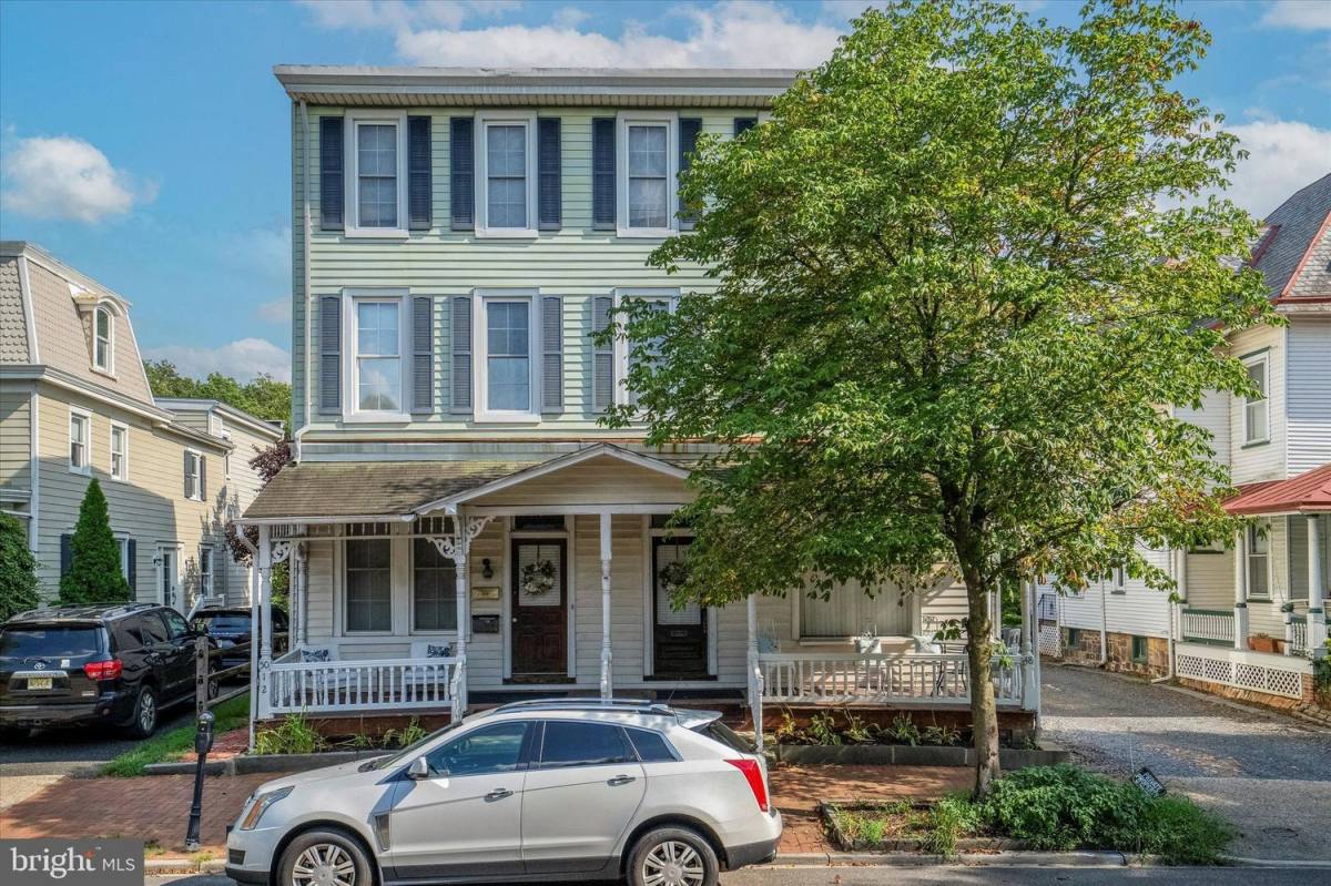 Apartment for rent at 50 E Main St #1R-1R, Cherry Hill, NJ 08034