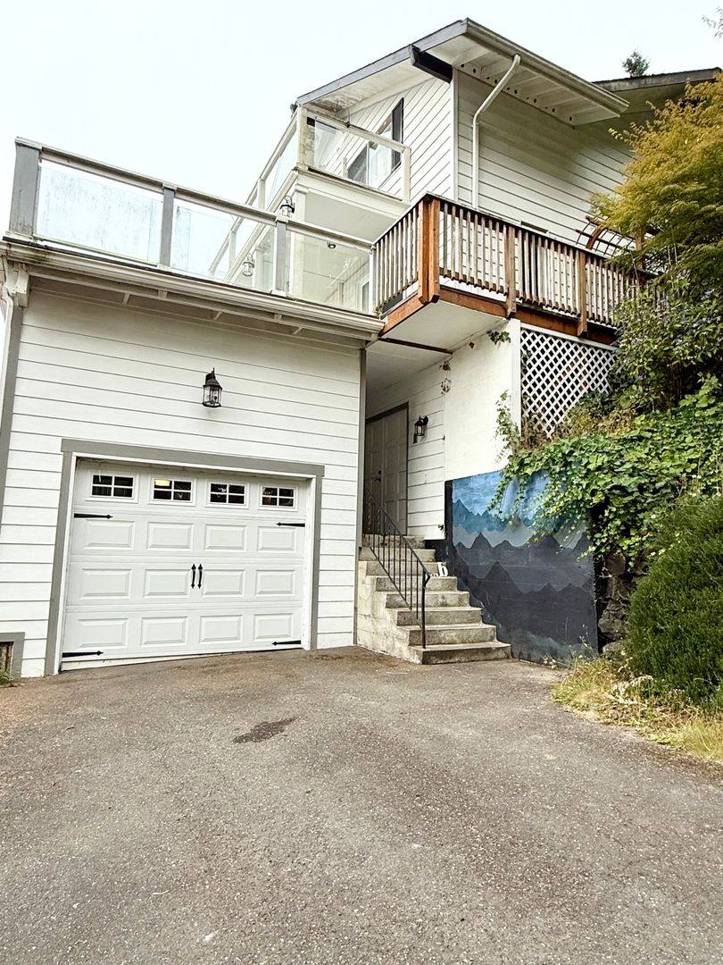 Apartment for rent at 1327 Jacobsen Blvd, Bremerton, WA 98310