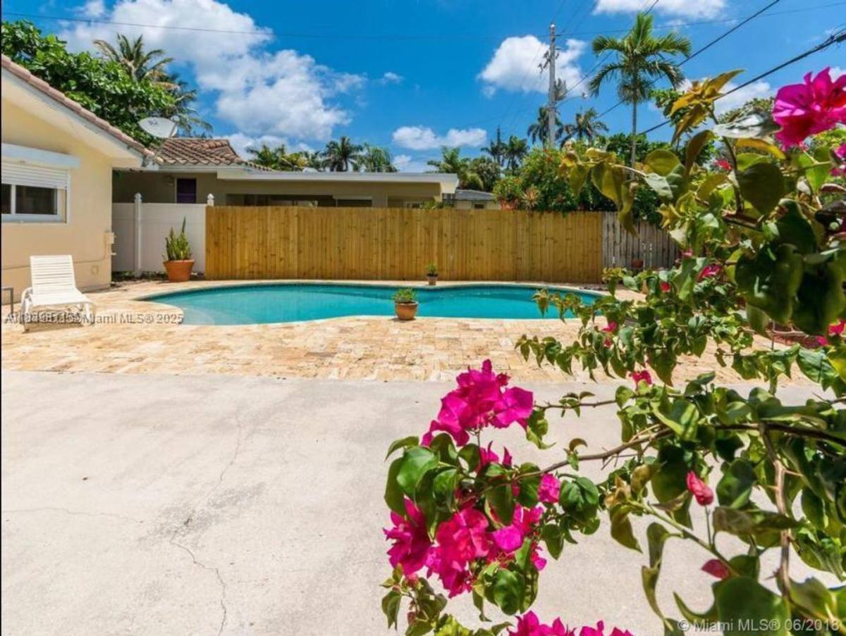 House for rent at 1406 Polk St, Hollywood, FL 33020
