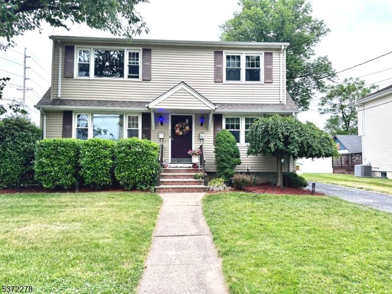 Apartment for rent at 54 Center Ave #54, Bloomfield, NJ 07003