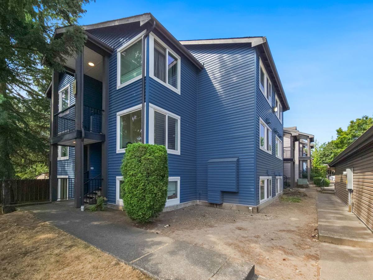 Apartment for rent at 26339 116th Ave SE Wa #I202, Kent, WA 98030
