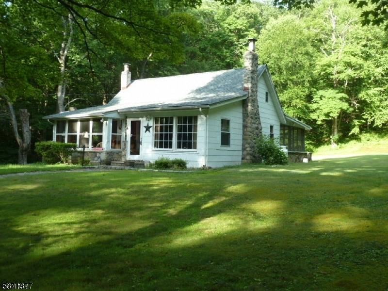 Apartment for rent at 860 Burnt Meadow Rd #860, Hewitt, NJ 07421