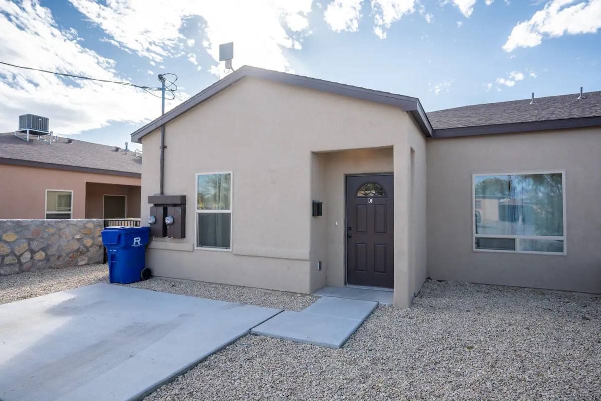 Townhouse for rent at 1007 Colorado, Las Cruces, NM 88001