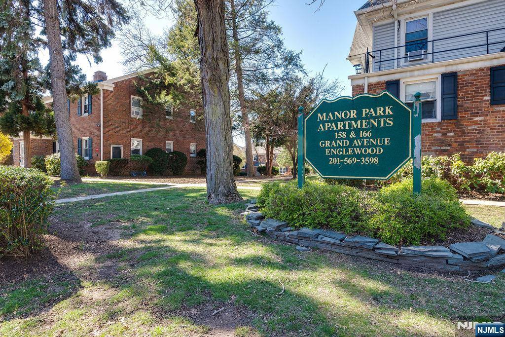 Apartment for rent at 166 Grand Ave #D4-D4, Alpine, NJ 07620