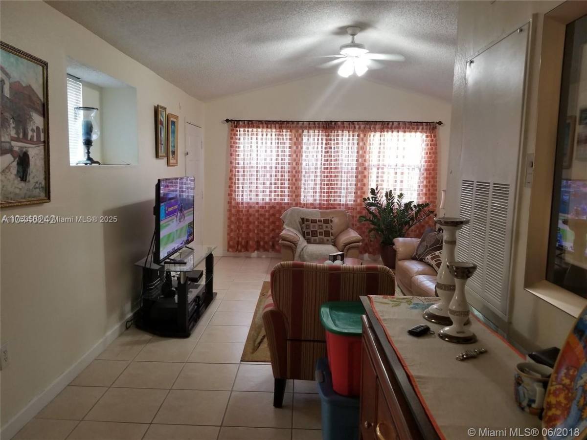 Apartment for rent at 15591 SW 105th Terrace #527, Miami, FL 33196