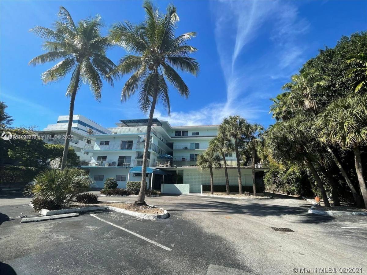 Condo for rent at 2539 S Bayshore Dr #318AR, Miami, FL 33133