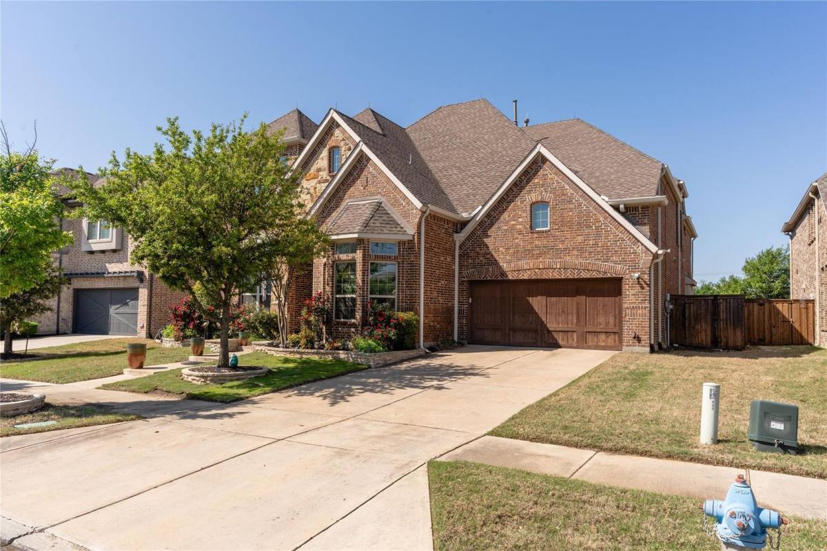 House for rent at 923 Touchstone Rd, Frisco, TX 75036