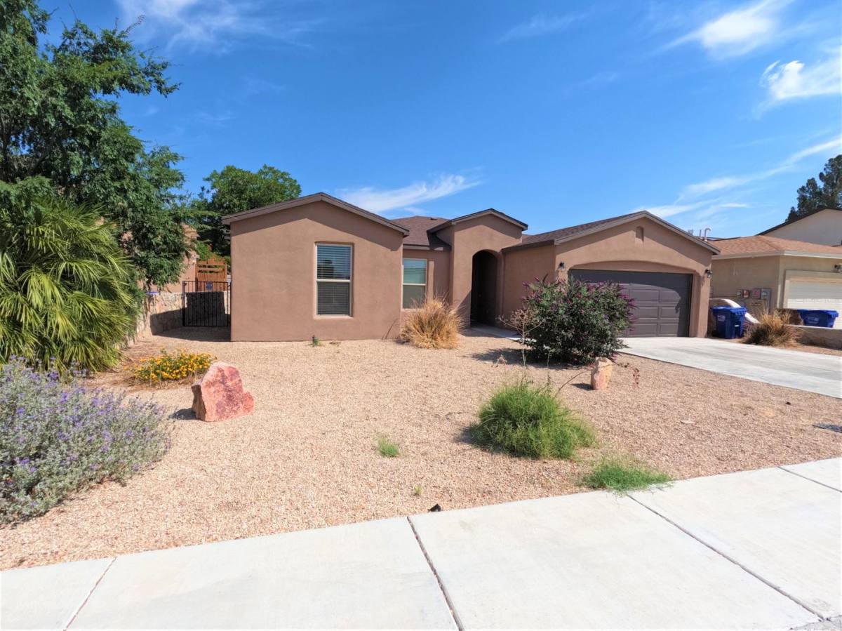 House for rent at 928 Flora Vista, Las Cruces, NM 88007