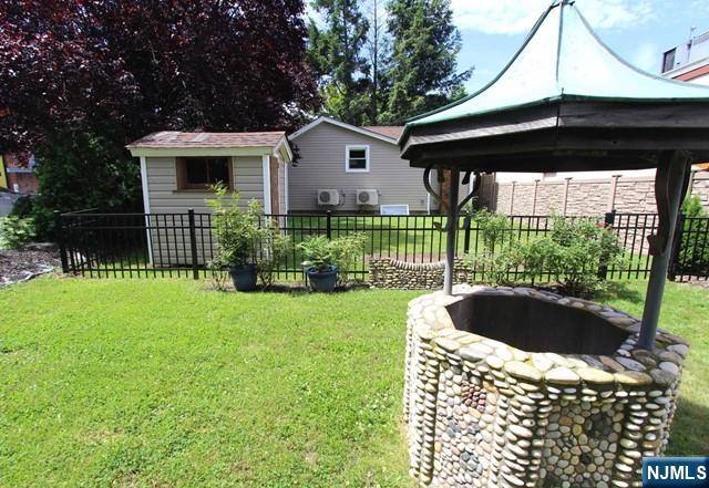 Apartment for rent at 191 County Rd #REAR House-Rear, Alpine, NJ 07620
