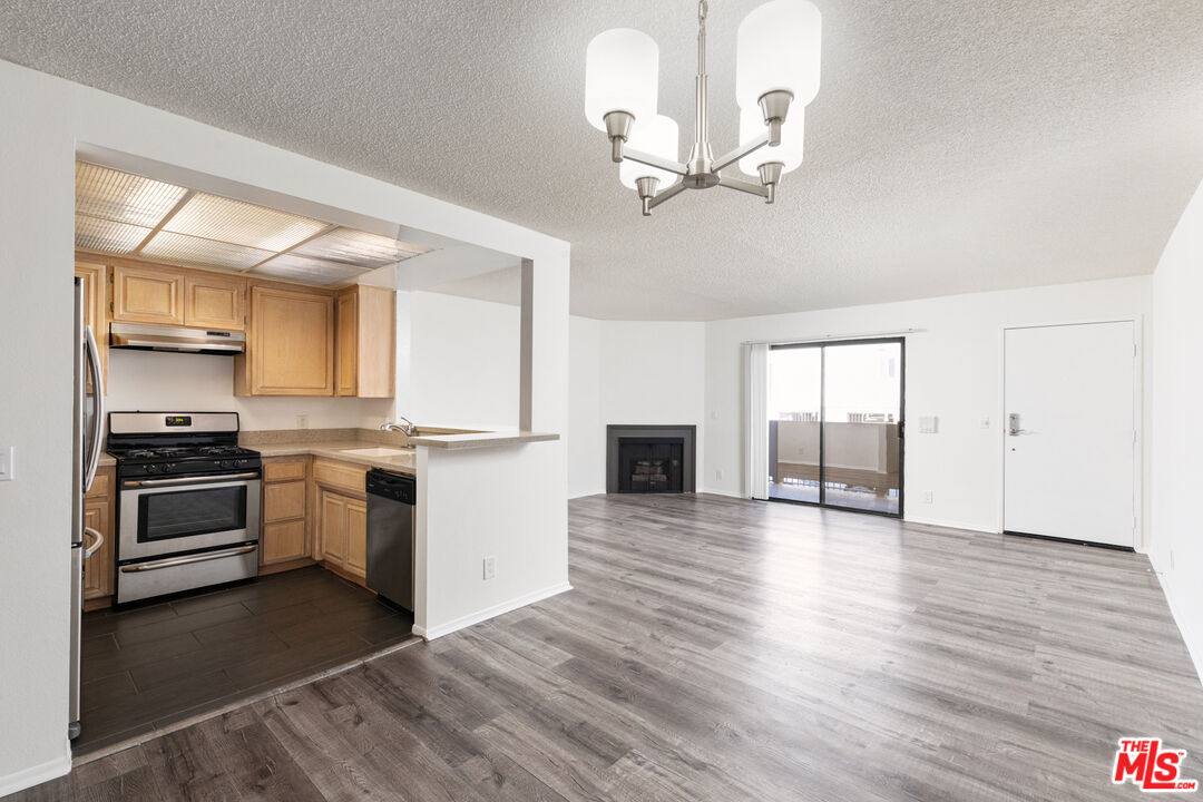 Apartment for rent at 6212 Fulton Ave #104, Van Nuys, CA 91401