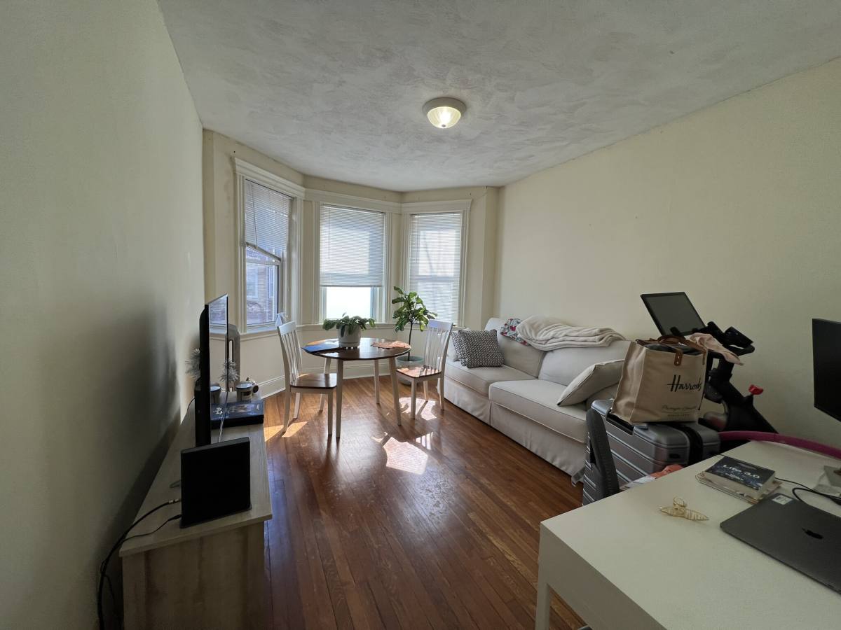 Apartment for rent at 124 Peterborough St #9, Boston, MA 02215