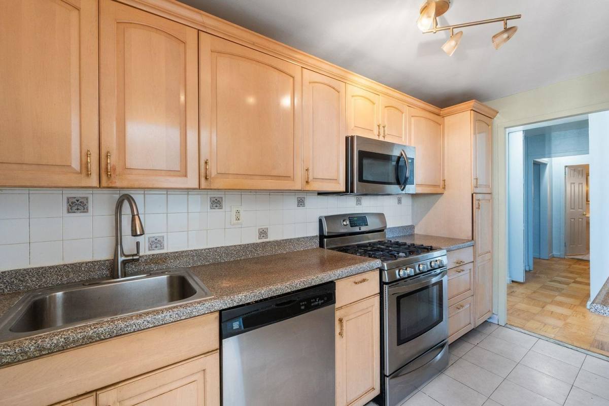 Apartment for rent at 6040 Blvd E #33L, Astoria, NY 11106