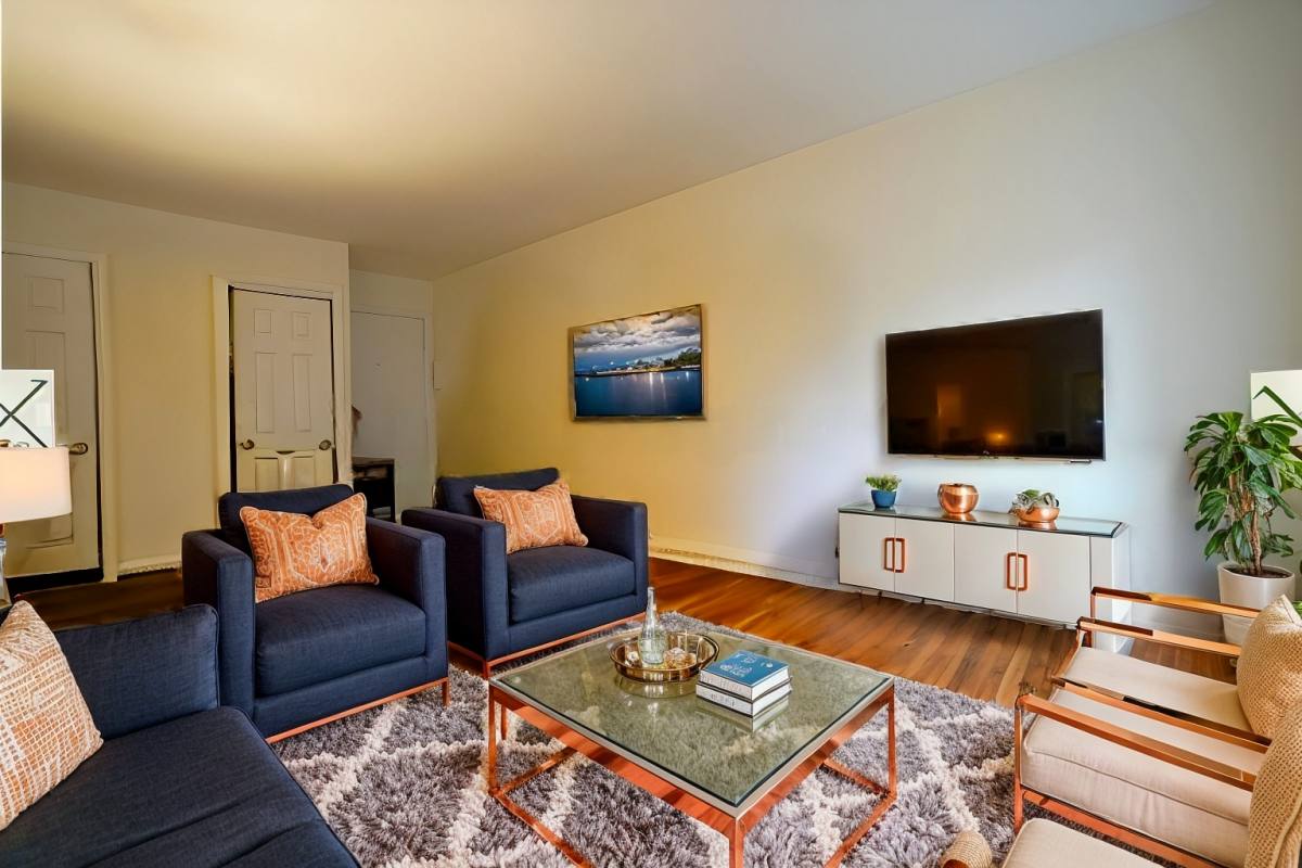 Apartment for rent at 529 Beacon St #21, Boston, MA 02118