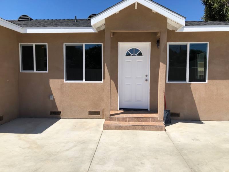 House for rent at 1925 1 2 Orange Ave, Santa Ana, CA 92707