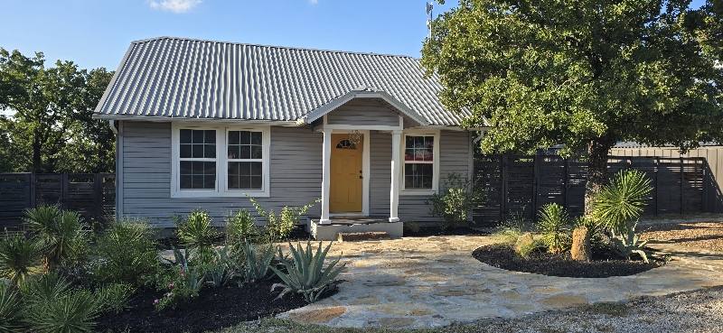 House for rent at 178 Woodcrest St, Bowie, TX 76230