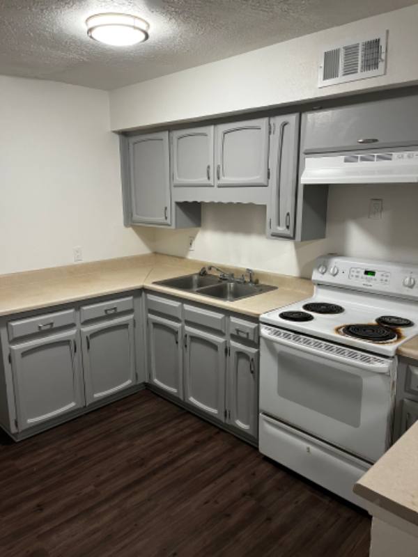 Townhouse for rent at 236 63rd St #D, Albuquerque, NM 87105