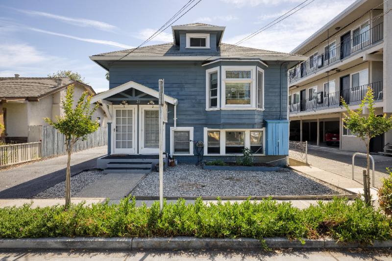 Apartment for rent at 32 S Morrison Ave, San Jose, CA 95126