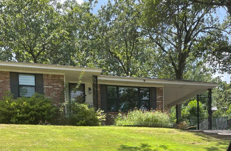House for rent at 3737 Lakeshore Dr, North Little Rock, AR 72116