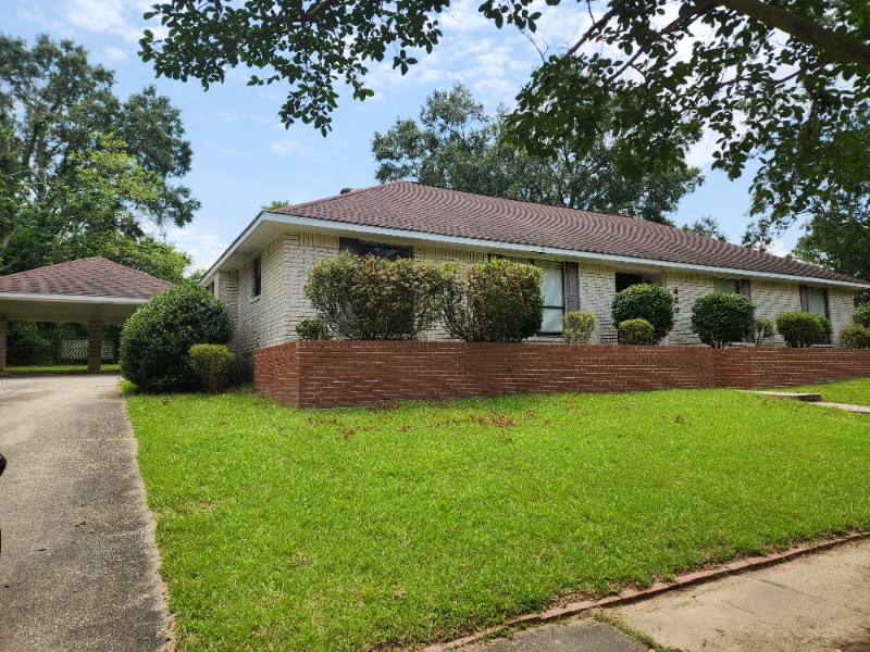 House for rent at 426 Carriage Way, Baton Rouge, LA 70808