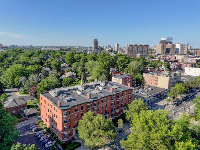 Apartment for rent at 1064 Beacon St #12A, Brookline, MA 02446