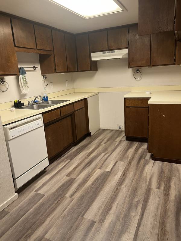 Apartment for rent at 220 Ellingson Dr #B, Pacific, WA 98047