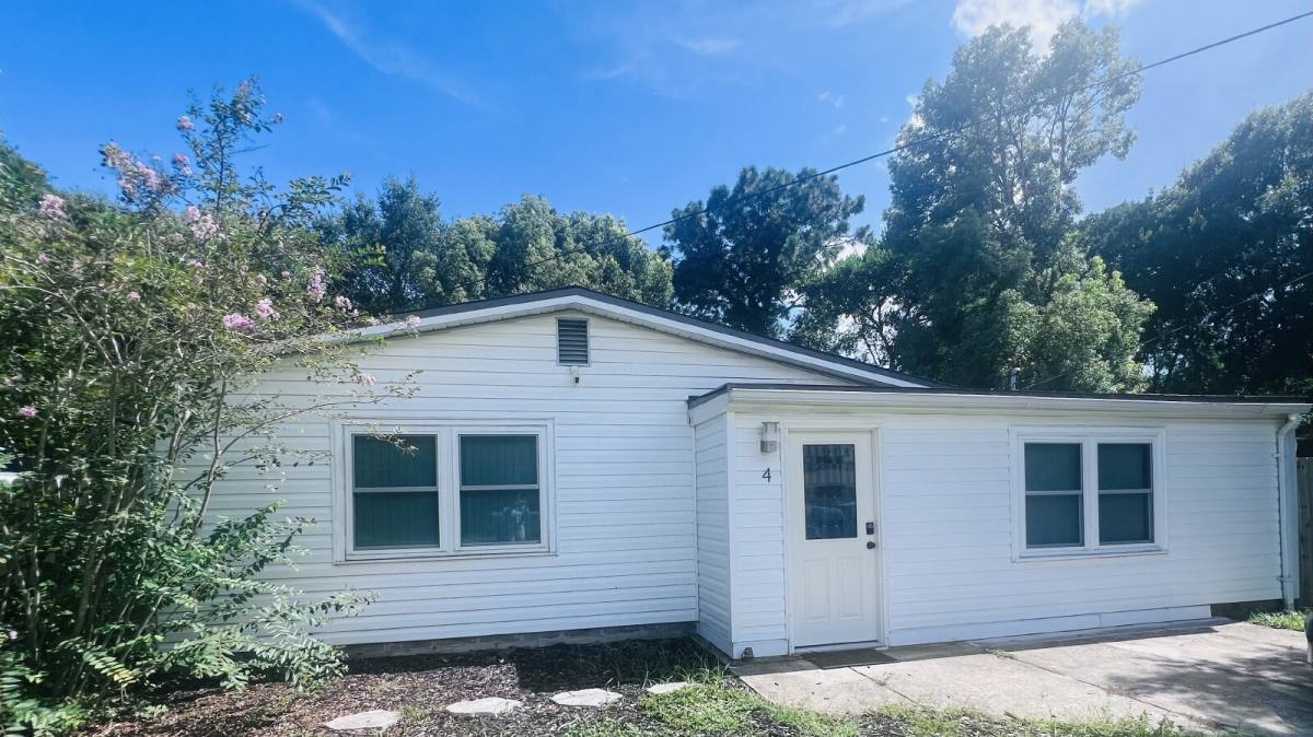 House for rent at 4 Highland Dr NW, Fort Walton Beach, FL 32548