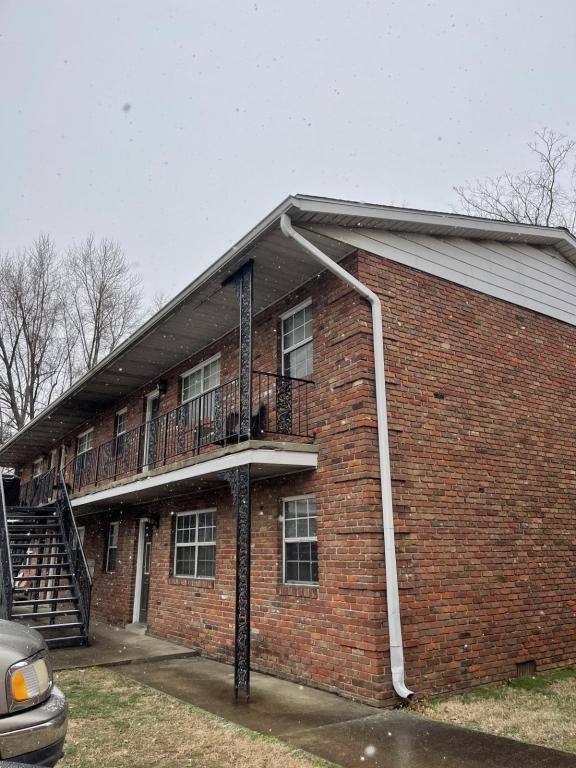 1818 N Elm St #B23, Henderson, KY 42420