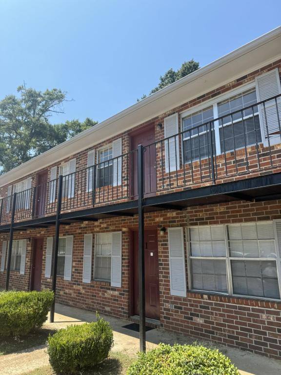 Apartment for rent at 300 W Brunson St #5, Enterprise, AL 36330