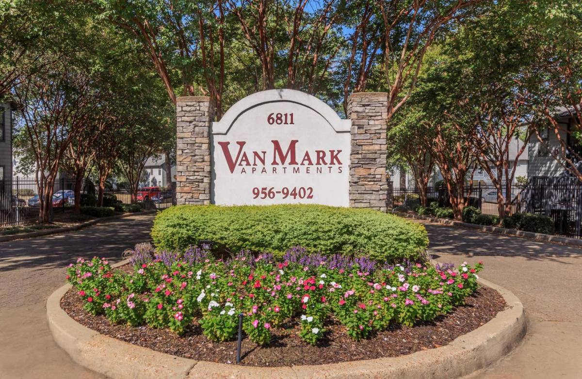 Apartment for rent at 6811 Old Canton Rd, Ridgeland, MS 39157