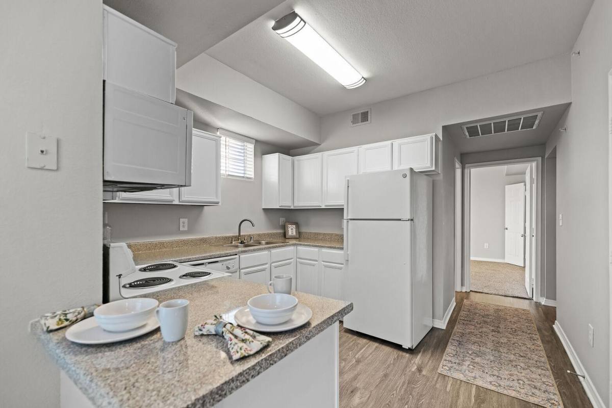 Apartment for rent at Settler's Gate Apartment Homes, 1420 W McDermott Dr, Allen, TX 75013