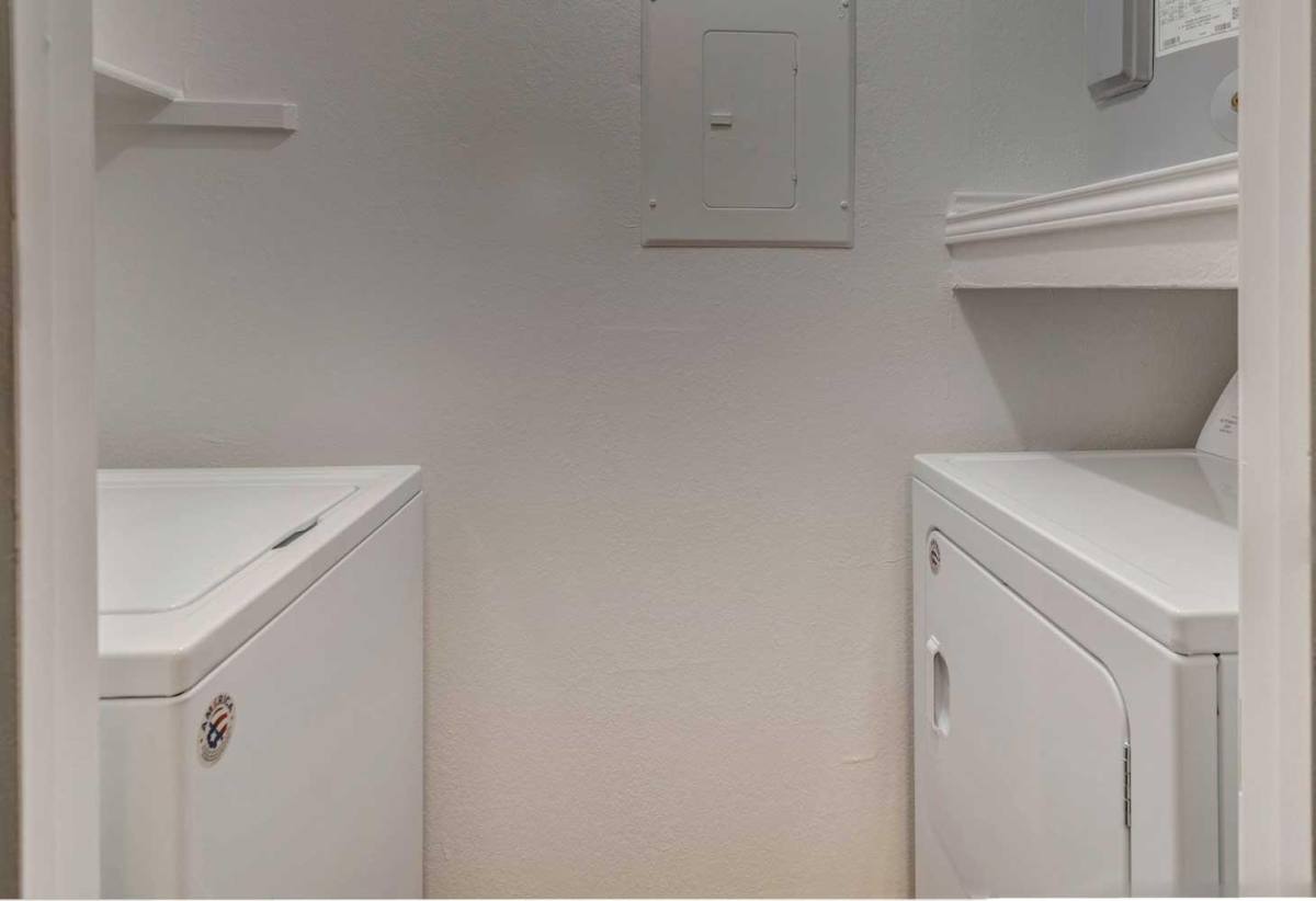 Apartment for rent at Oakmount of Bear Creek, 750 E Mid Cities Blvd, Euless, TX 76039