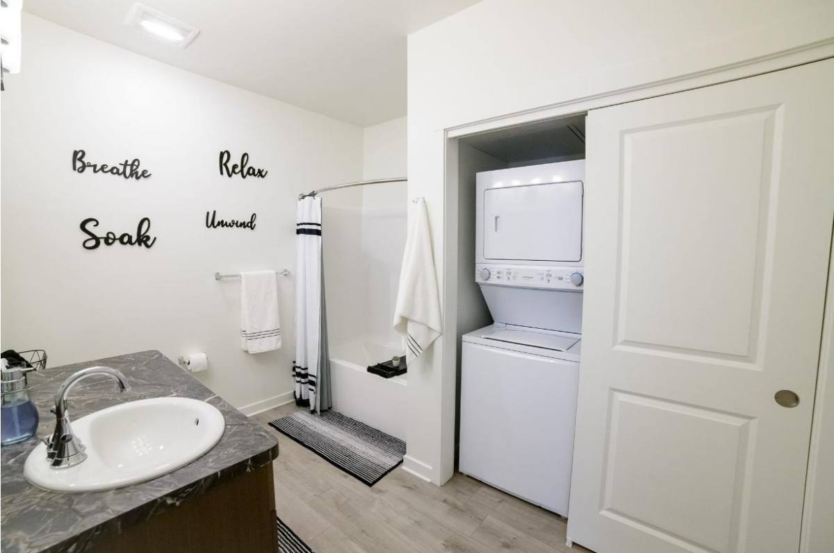 Apartment for rent at 1800 Division Rd, Great Falls, MT 59404