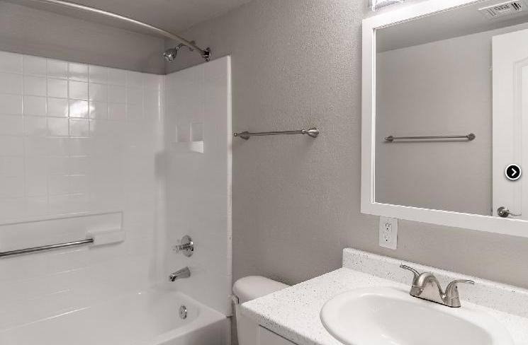 Apartment for rent at 949 S Longmore St, Mesa, AZ 85202