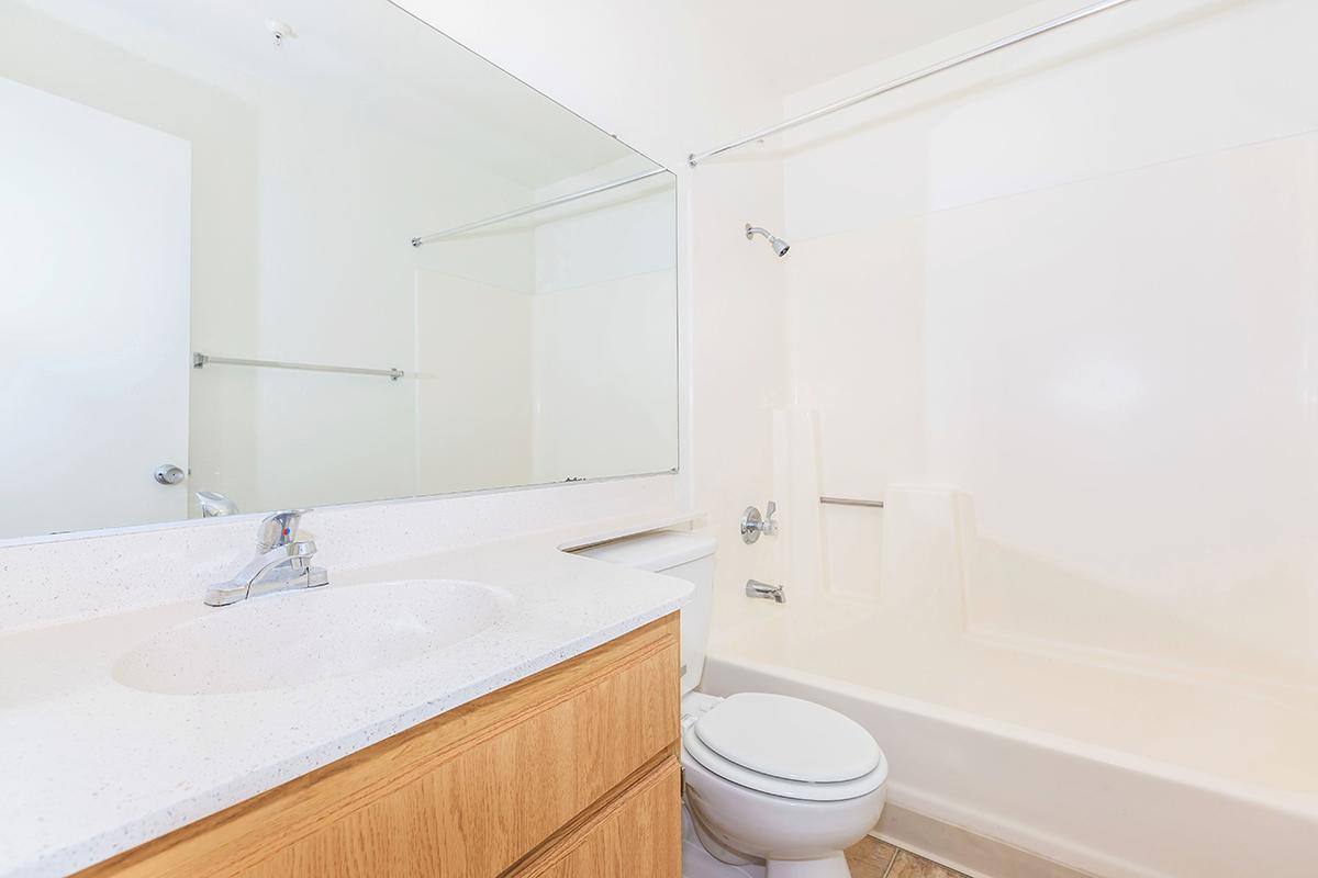 Apartment for rent at Casa Pacifica Apartment Homes, 3634 W Savanna St, Anaheim, CA 92804