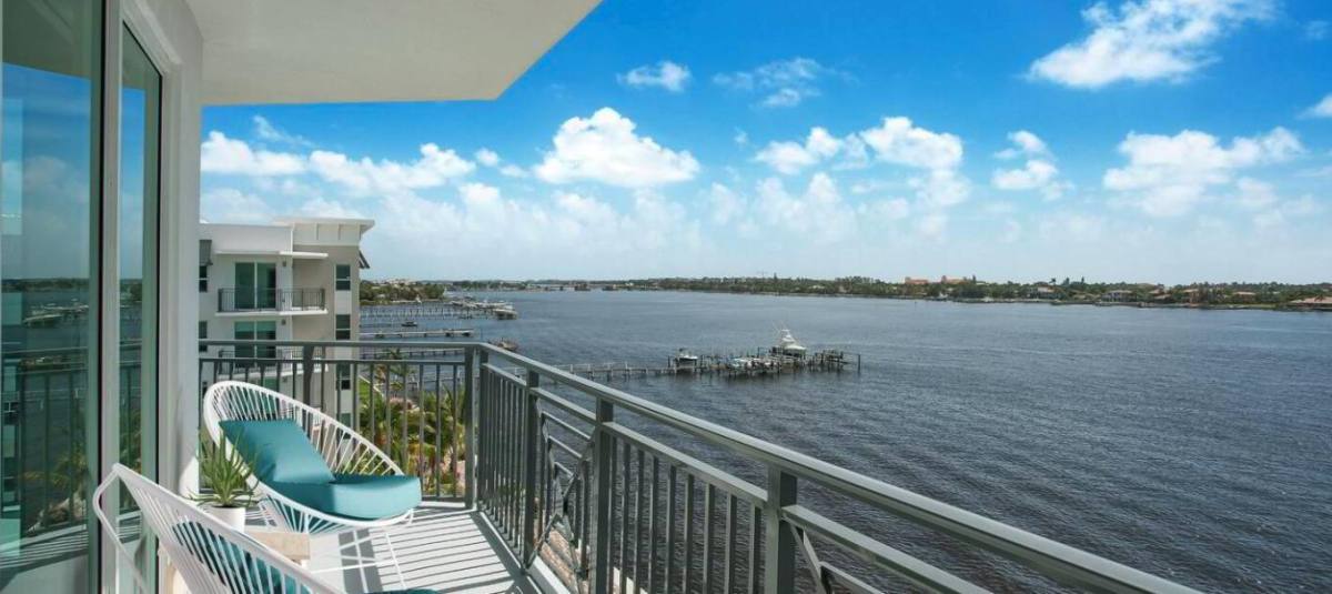 Apartment for rent at 1400 S Dixie Highway 1-1523, Lake Worth, FL 33462