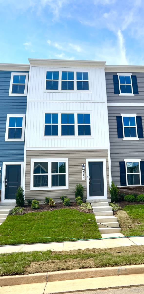 Townhouse for rent at 315 Sandy Bottom Circle, Ranson, WV 25438