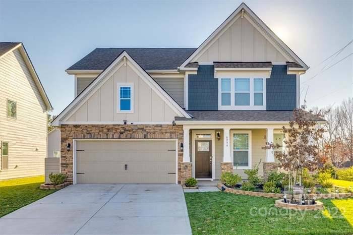 House for rent at 6299 Artigas Dr, Fort Mill, SC 29707